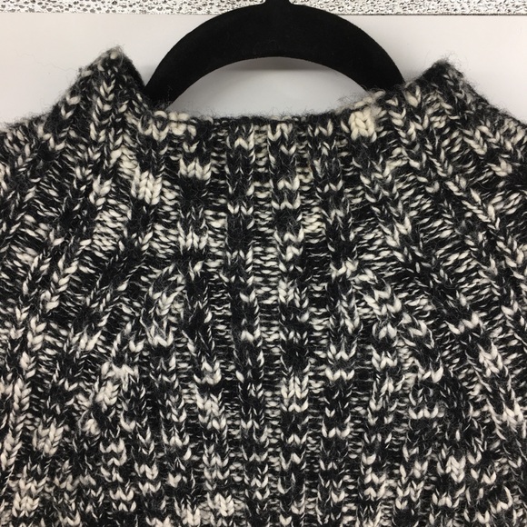 J Linberg Black And White Knitted Sweater - Picture 9 of 11